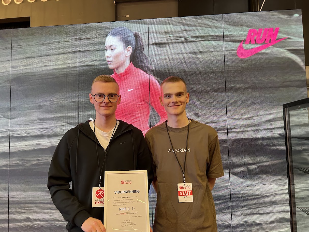 FLOTTASTI BÁS SÝNINGARINNAR – NIKE